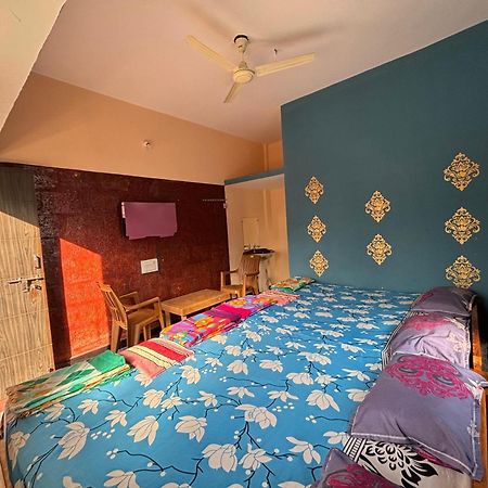Dandeli Nakadi Home Stay Ngoại thất bức ảnh