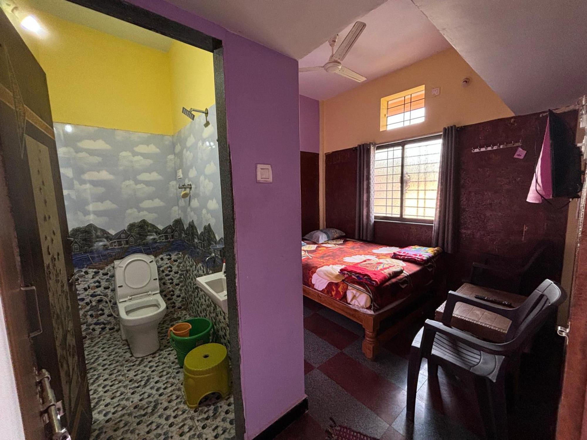 Dandeli Nakadi Home Stay Ngoại thất bức ảnh