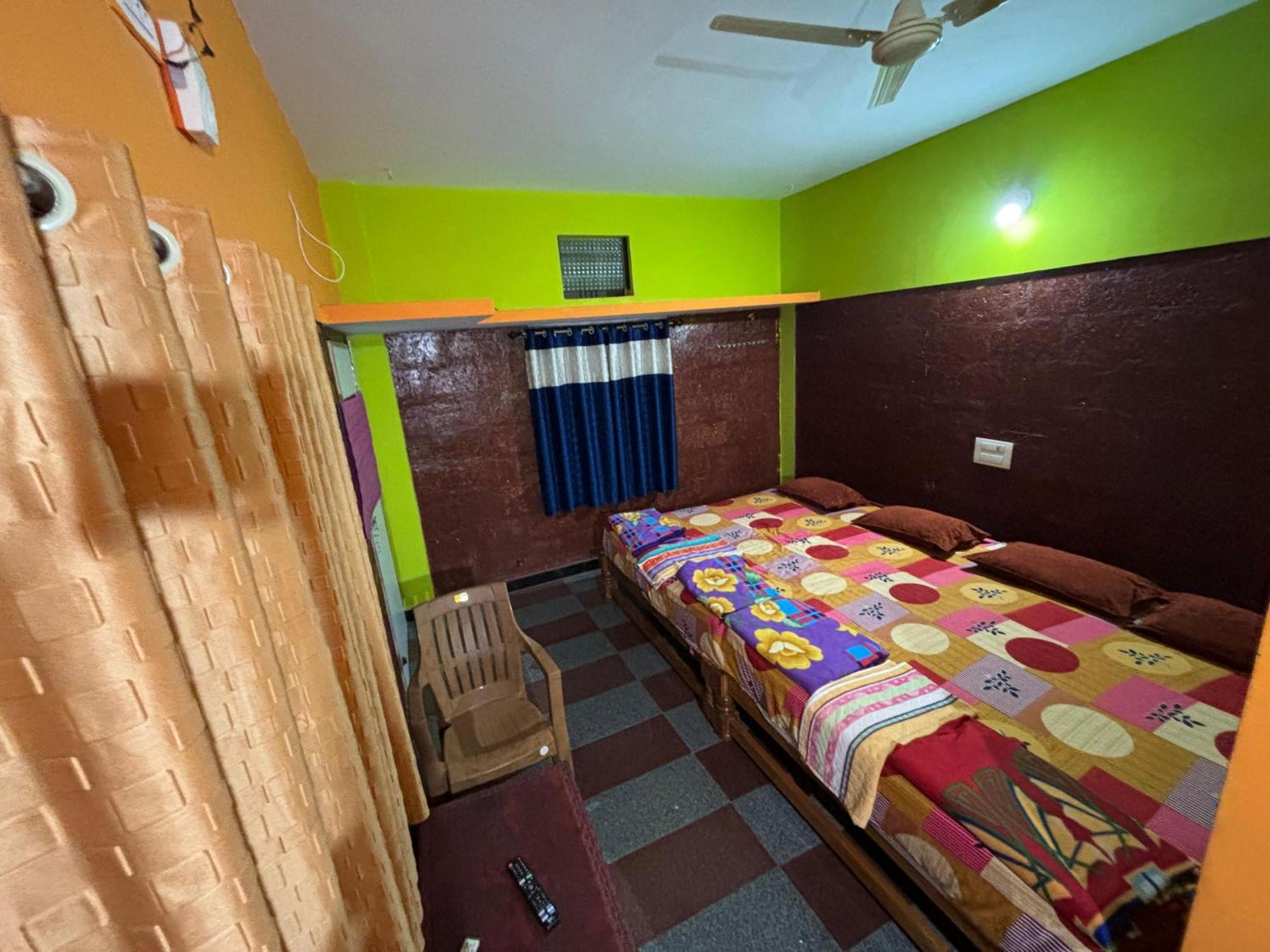 Dandeli Nakadi Home Stay Ngoại thất bức ảnh