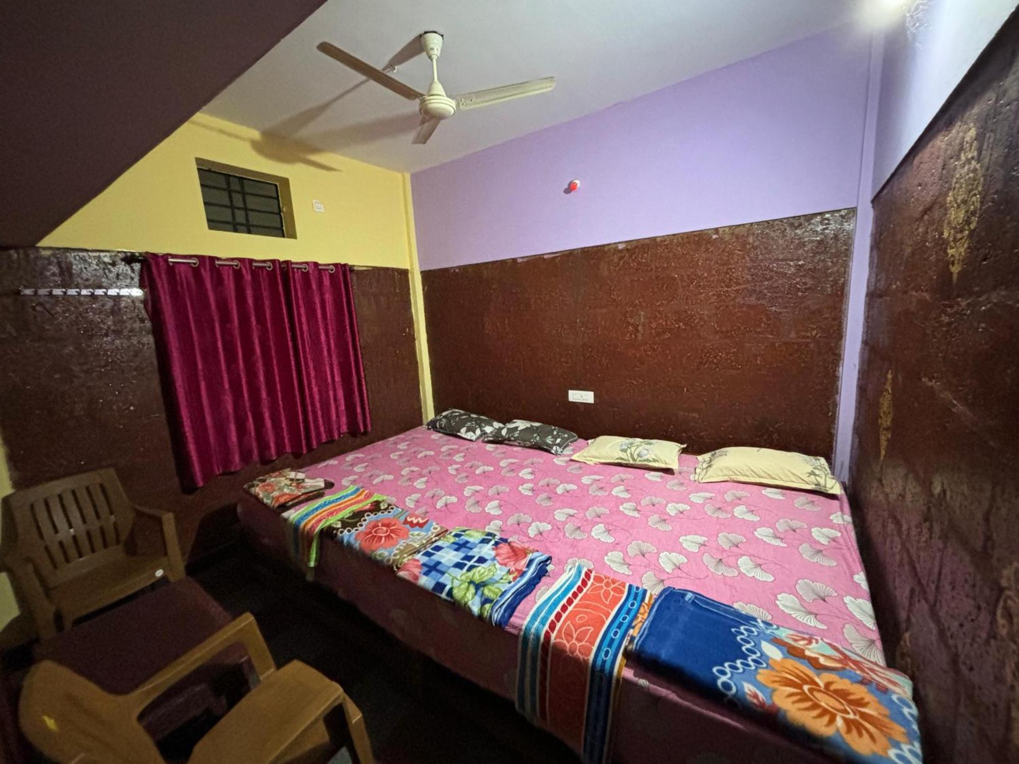Dandeli Nakadi Home Stay Ngoại thất bức ảnh