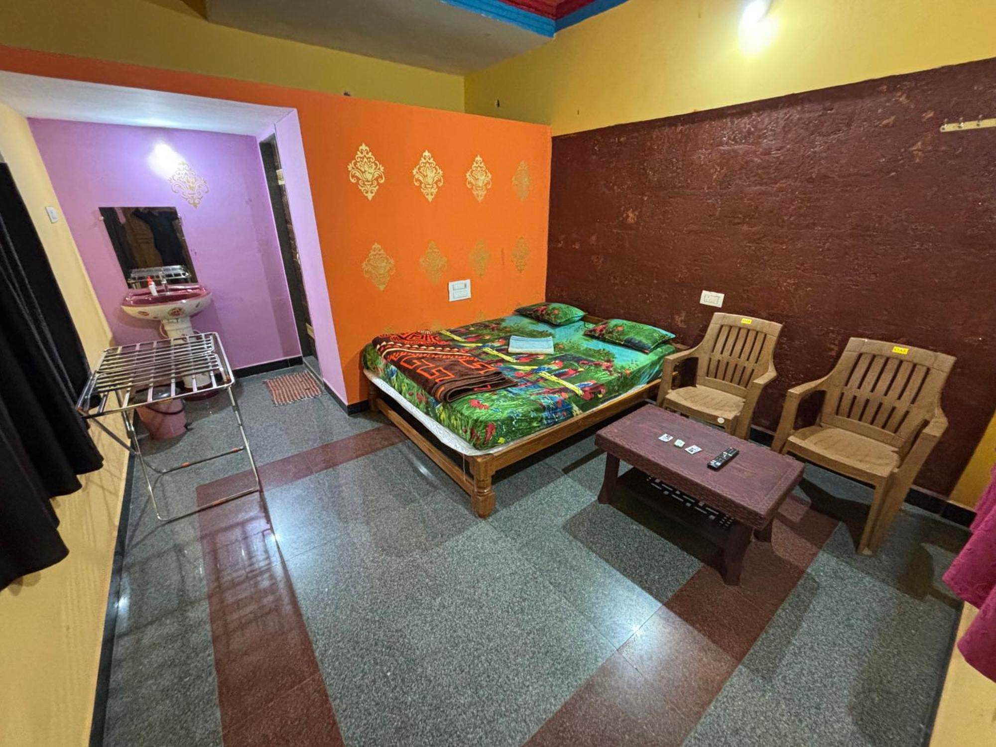 Dandeli Nakadi Home Stay Ngoại thất bức ảnh